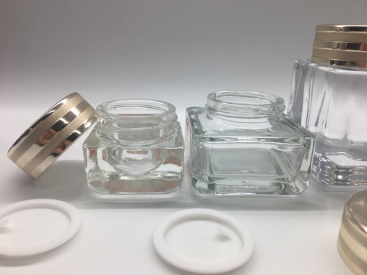 Klassische kleine quadratische LuxusGlasgefäße galvanisieren Drucken mit metallischer Kappe
