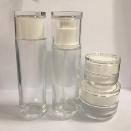 Runde aufbereitete kosmetische Glas-und Lotions-Glasflaschen Skincare, das Soemmalerei und -Silkscreen für Make-up verpackt