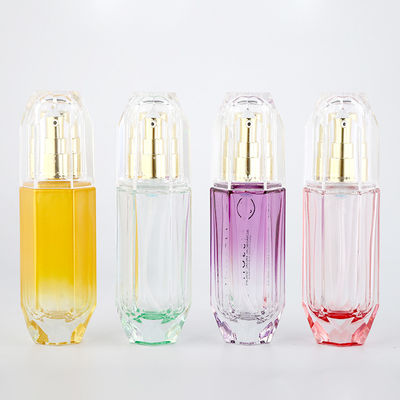 Kosmetische Glaslotions-Flasche Hexahedral Diamond Appearance der Pumpen-Presse-120ml